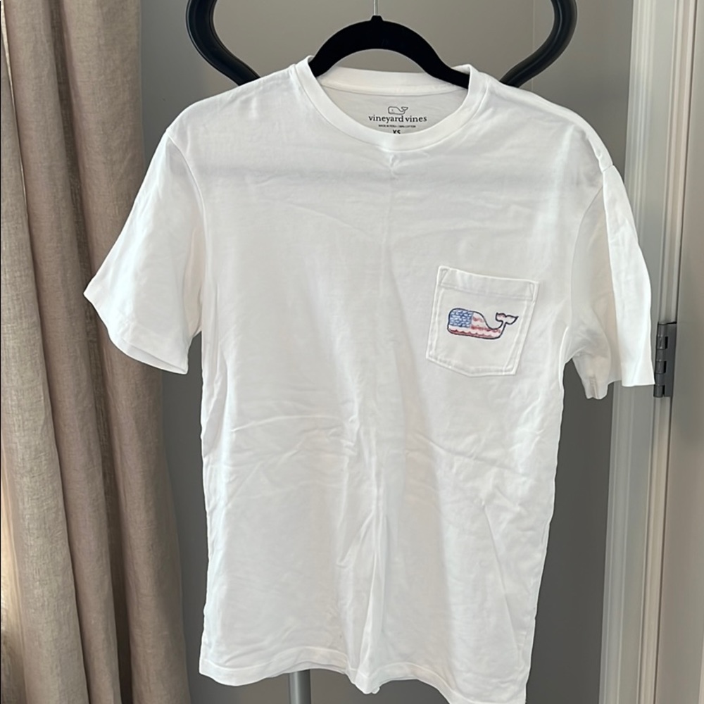 Vineyard Vine tee shirt XS. Clean gently worn